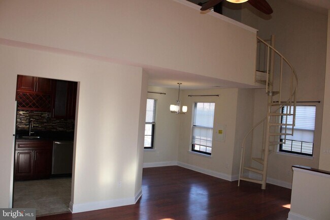 Building Photo - 94 Azalea Cir