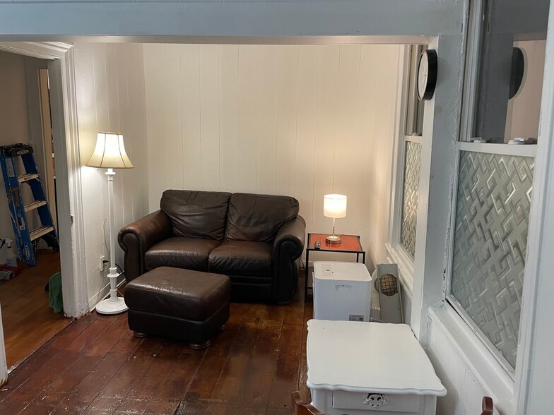 Living Room - 1849 Highland Ave