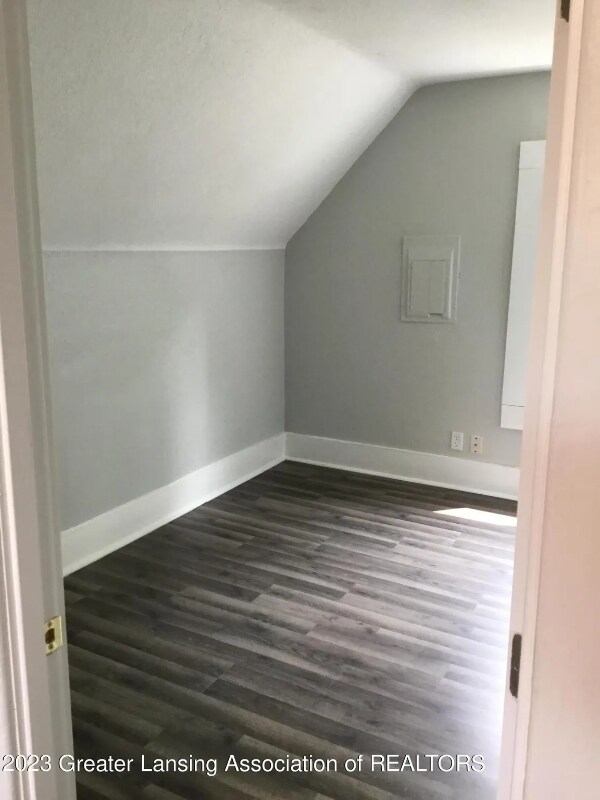 Building Photo - 1037 E Oakland Ave