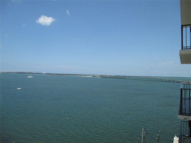 Building Photo - 1865 Brickell Ave