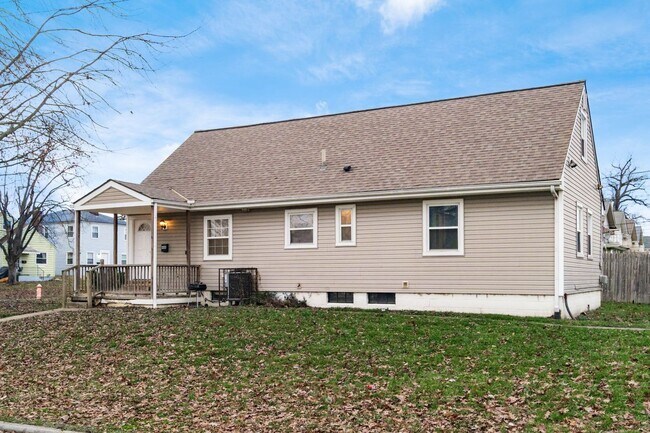 Building Photo - 486-488 South Huron Avenue