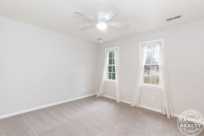 Building Photo - 810 Tacy Pl