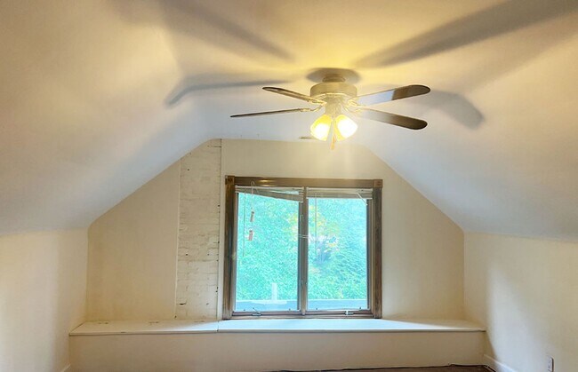 Building Photo - 3436 Lyleburn Pl