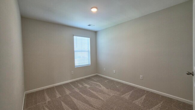 Building Photo - 1773 Camazay Dr