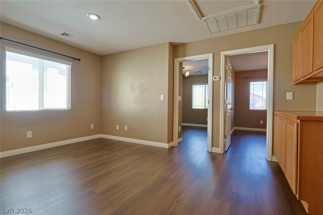 Building Photo - 10643 Tray Mountain Ave