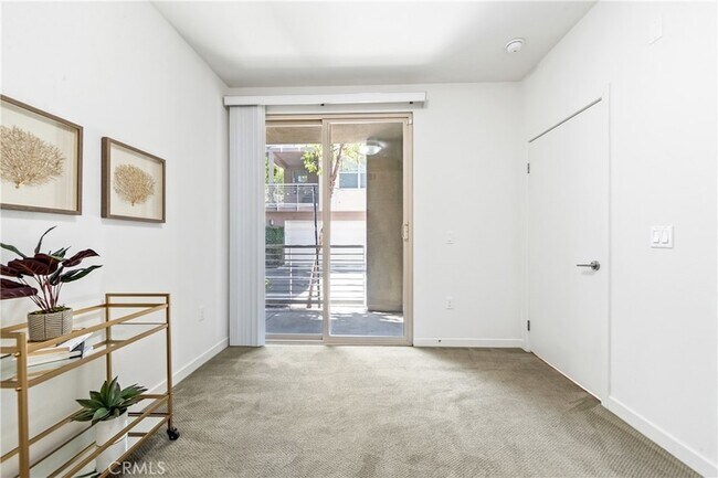 Building Photo - 630 Colorado Cir