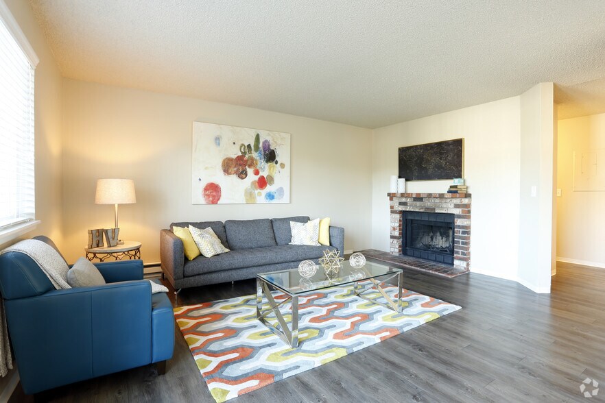 Hiddenvale 5726 59th Street Ct W University Place WA 98467