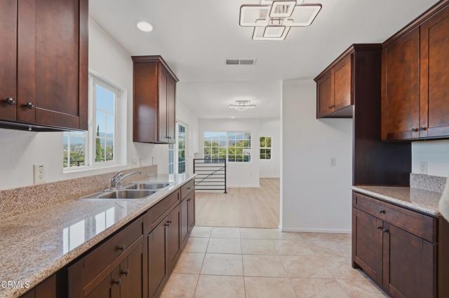 Building Photo - 1114 Oban Dr