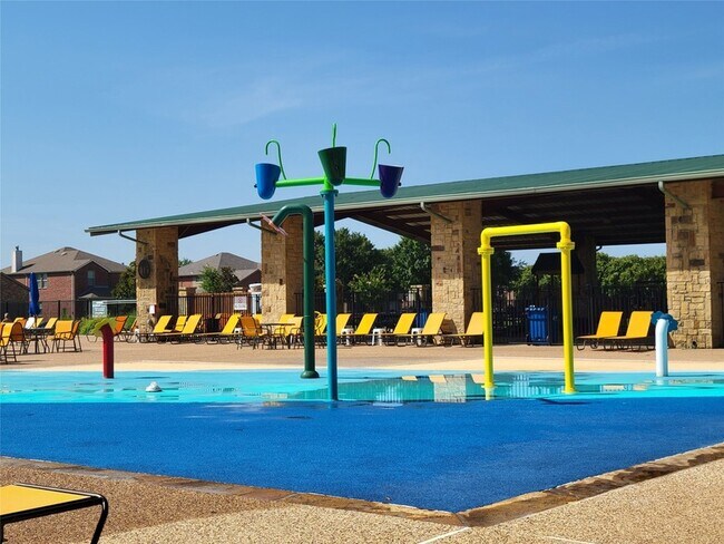 Building Photo - 1028 Utopia Ln