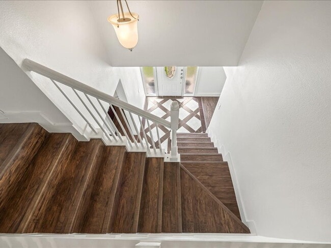 Building Photo - Spacious 3-Bedroom Home Near Medical Cente...
