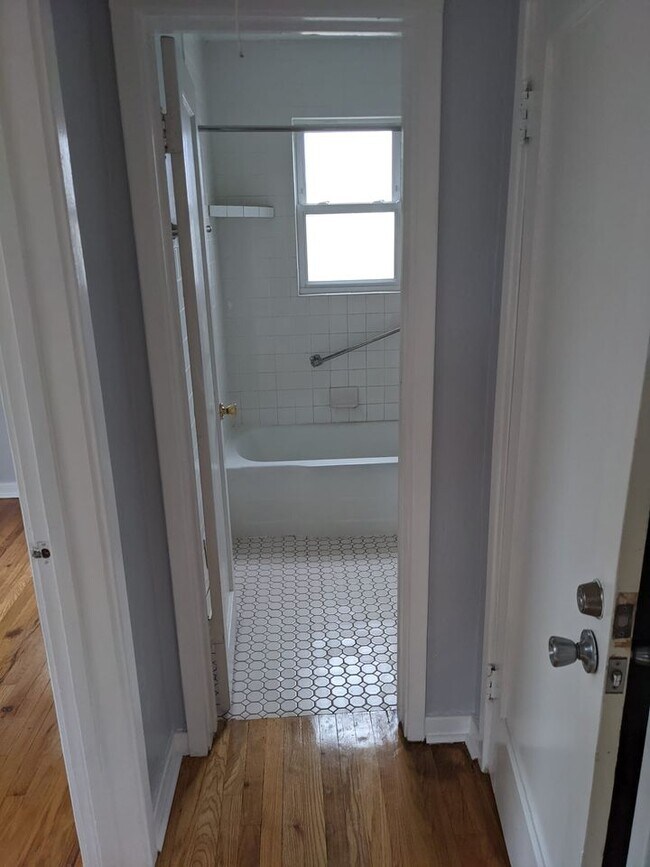 Building Photo - 470 S Pierson ST