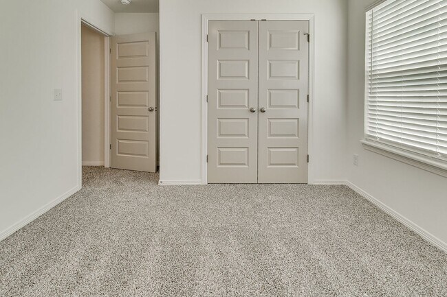 Building Photo - Brand New 4 Bed Home!