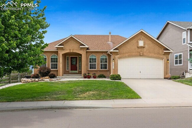 Primary Photo - Gorgeous ranch home with spectacular views!