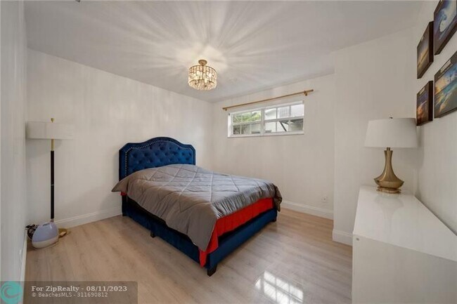 Building Photo - 4115 Madison St