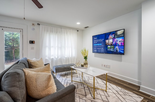 Building Photo - 1399 N Druid Hills Rd