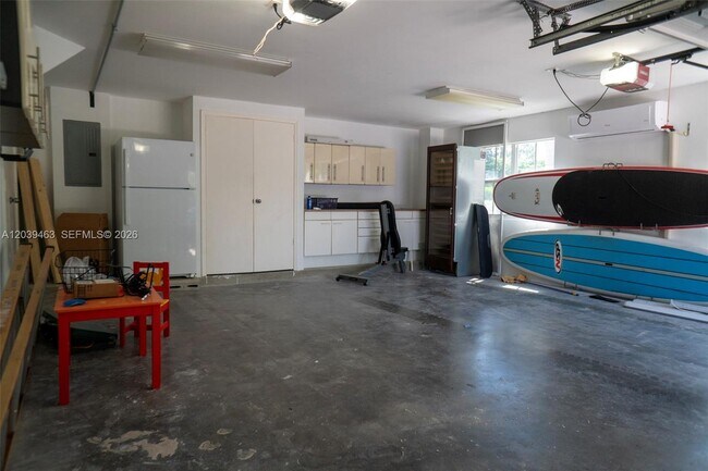 Building Photo - 21025 NE 38th Ave