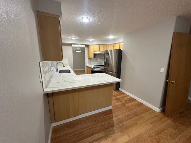 Building Photo - 9505 SW 47th Ave