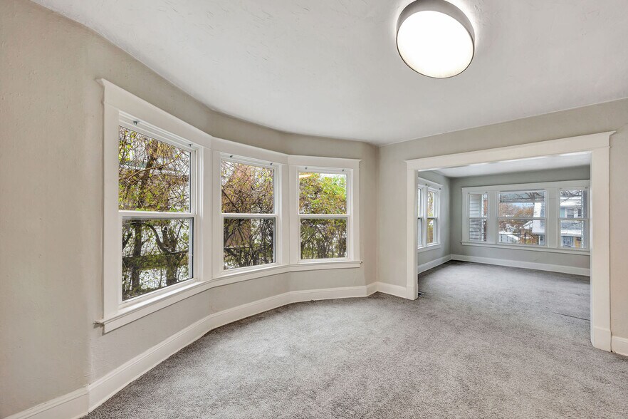 Building Photo - 2241 Hannaford Ave