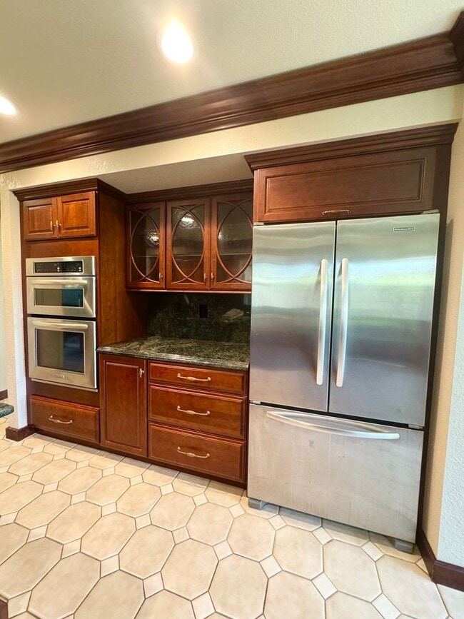 Building Photo - 1855 Gold Hills Dr