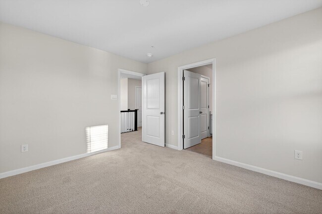 Building Photo - 462 Herringbone Wy