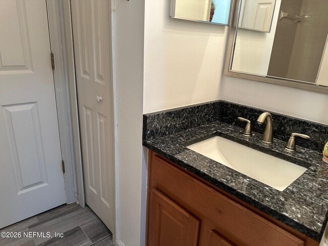 Building Photo - 5388 Hidden Gardens Dr