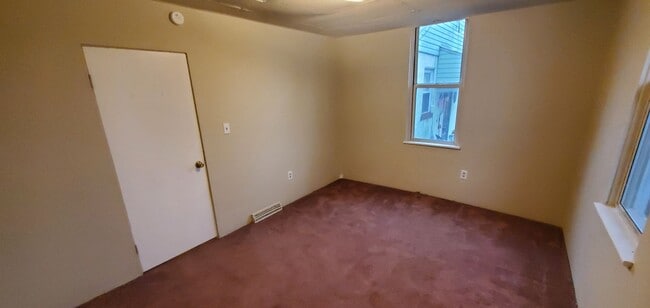Building Photo - 841 Brackenridge Ave