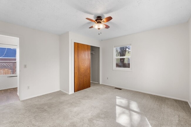 Building Photo - Charming Bungalow in Evergreen