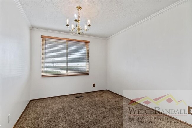 Building Photo - Your Ideal 4-Bed Layton Home - Style, Space & Location!