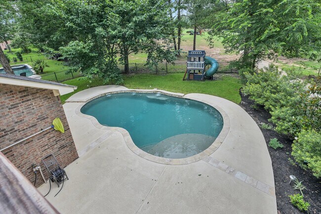 Building Photo - 4770 Jackson Square Dr