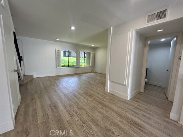 Building Photo - 714 Briarwood Ln