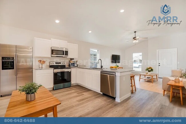 Building Photo - NEW 3 Bedroom In Bell Farms!