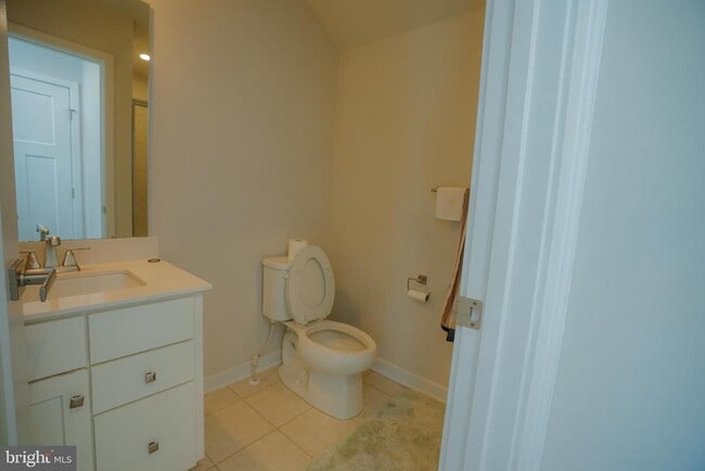Building Photo - 8210 Goldstone Ct