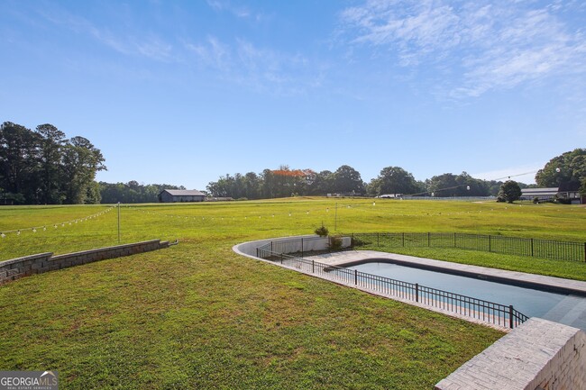 Building Photo - 120 Red Fox Run