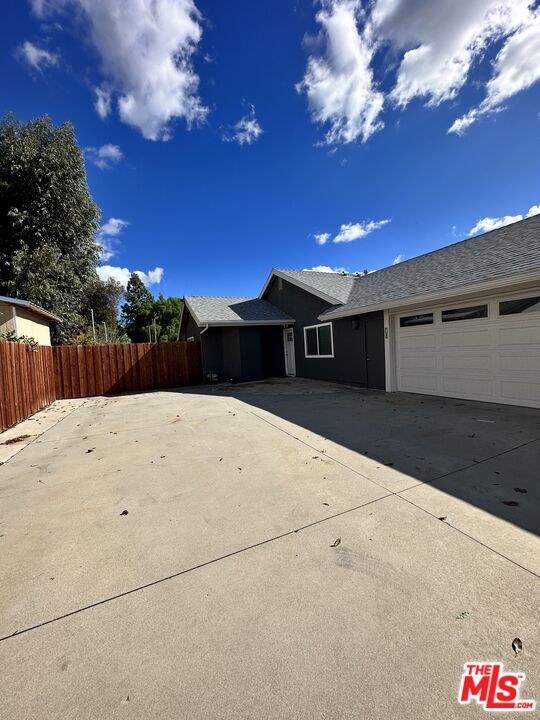 Building Photo - 10850 Remmet Ave