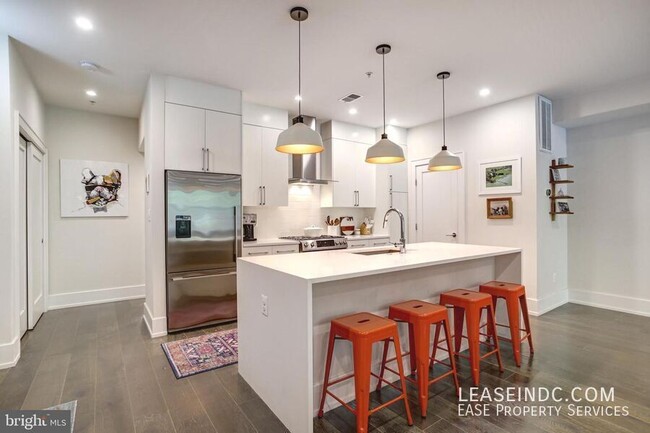 Building Photo - 3467 Holmead Pl NW