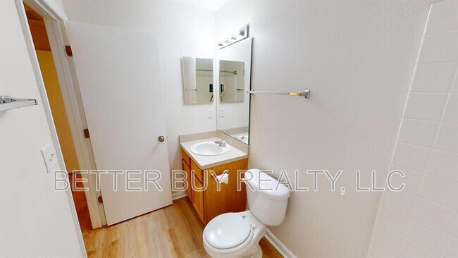 Building Photo - 5 Ryland Pl