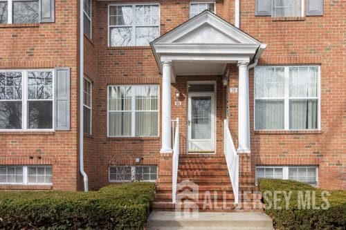 Building Photo - 68 Franklin School Way