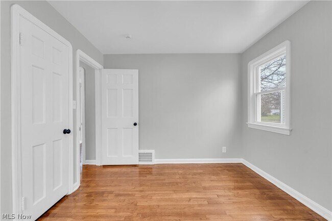 Building Photo - 20550 Wilmore Ave