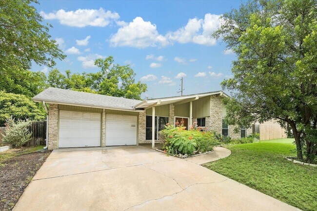Building Photo - 1902 Wooten Dr
