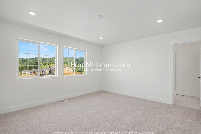 Building Photo - 14560 NW Lazarus Ln