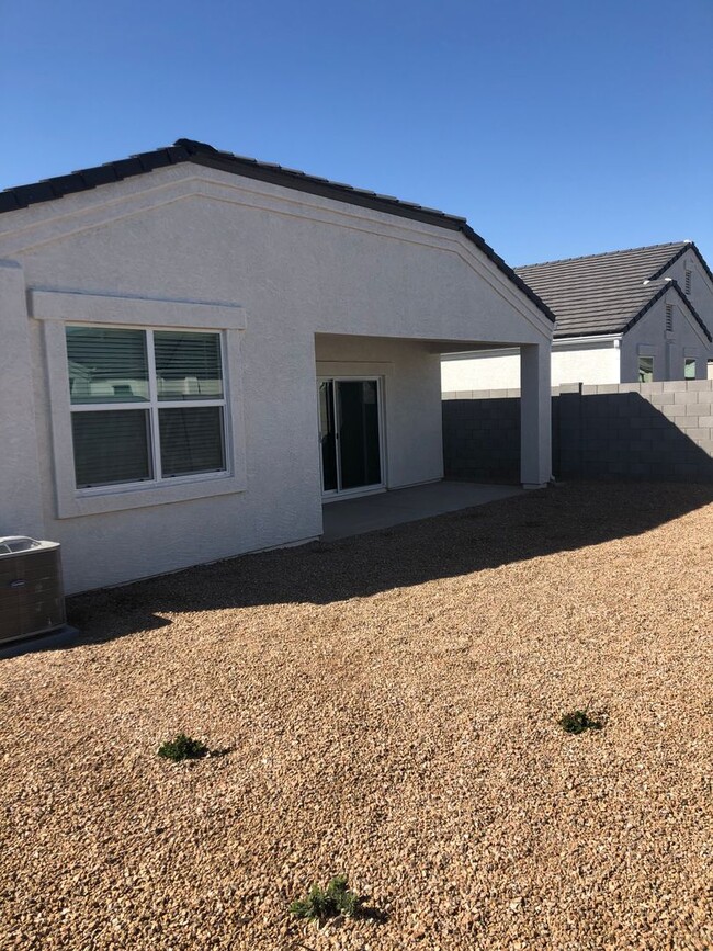 Building Photo - Beautiful Home in Laveen!