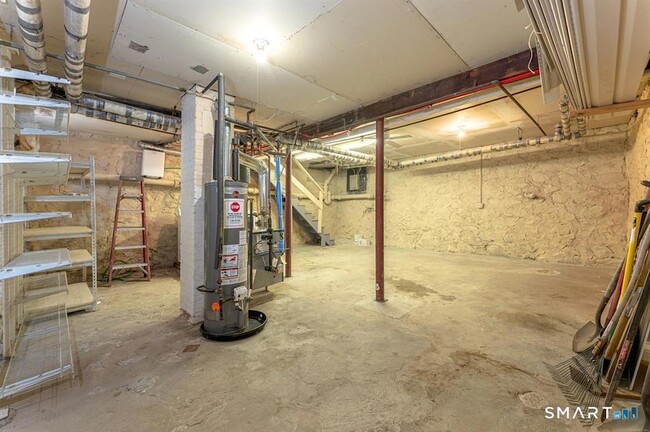 Building Photo - 55 Bronx Ave