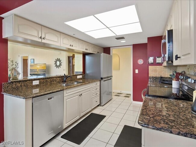 Building Photo - 5550 Heron Point Dr