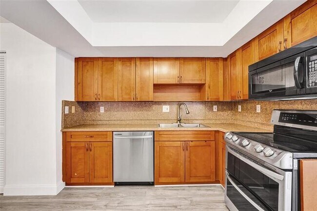 Building Photo - 103 Heatherbrook Way