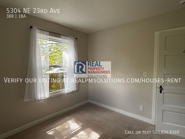 Building Photo - 5304 NE 23rd Ave