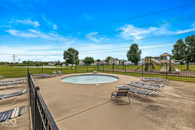 Building Photo - 7928 States Bend Dr