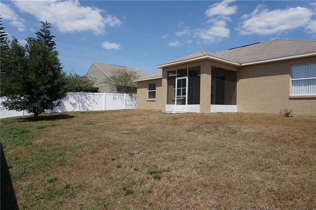 Building Photo - 817 Terranova Rd