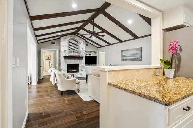 Building Photo - 10714 Piping Rock Ln