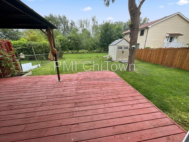 Building Photo - 2155 Wildwood Ln