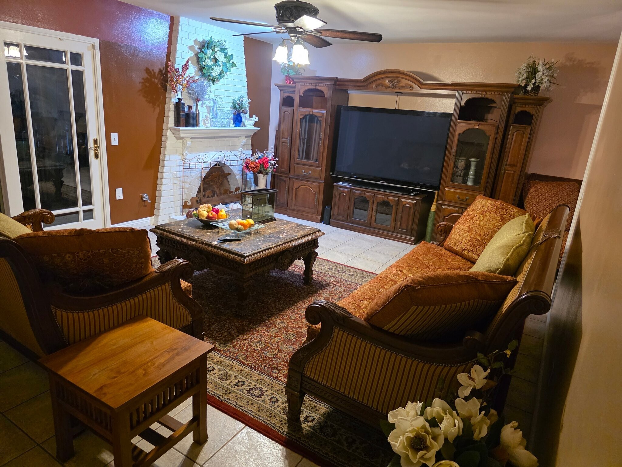 Building Photo - 3154 Luxurious Highland Home